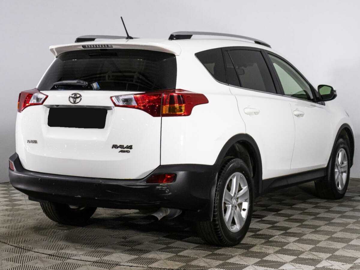 Toyota RAV4 с пробегом — 2013 год. Фото: #4