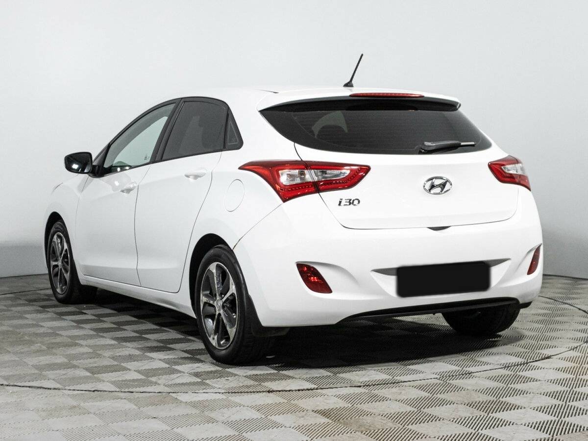 Hyundai i30 с пробегом — 2015 год. Фото: #6