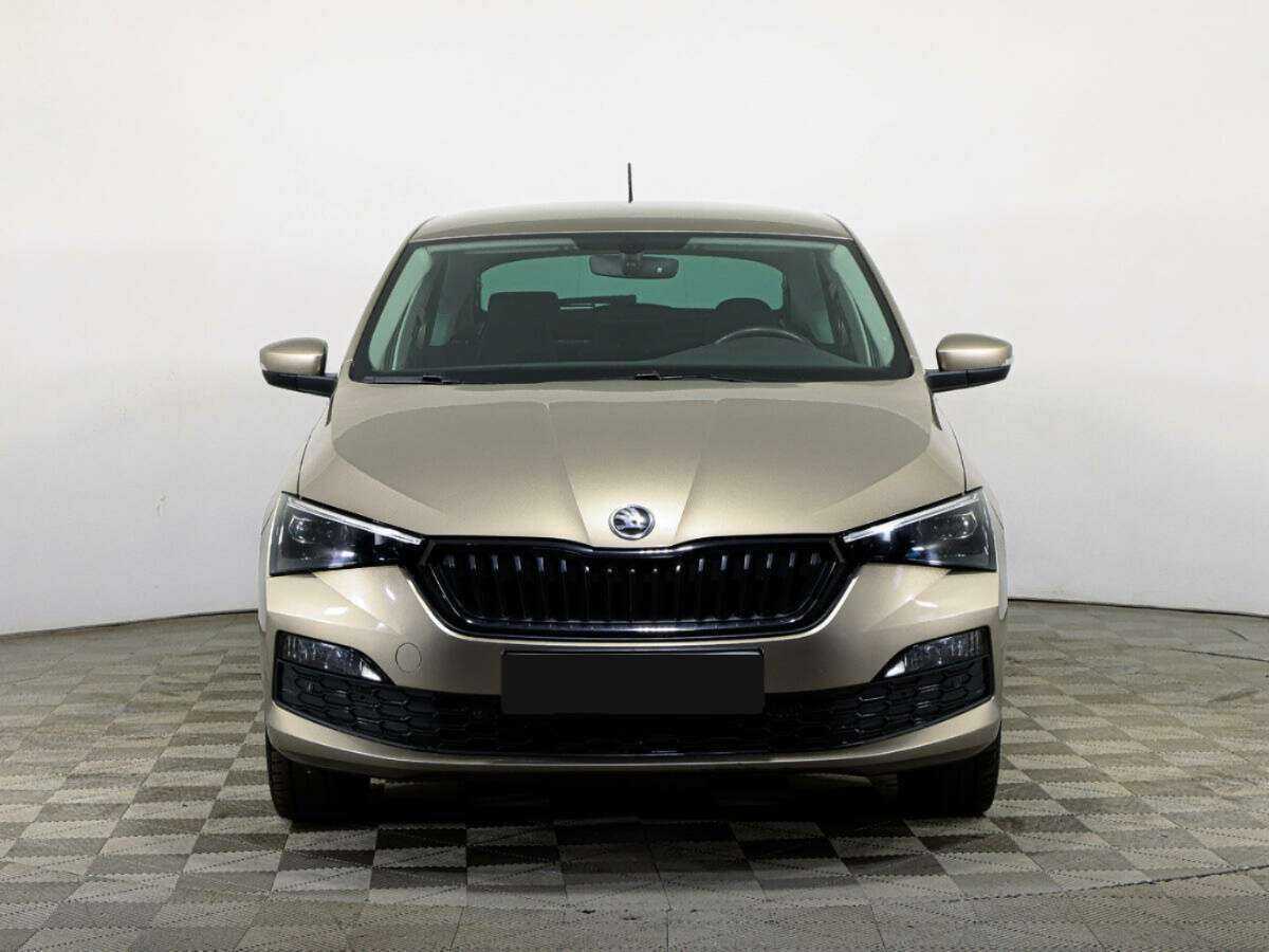 Skoda Rapid с пробегом — 2021 год. Фото: #1