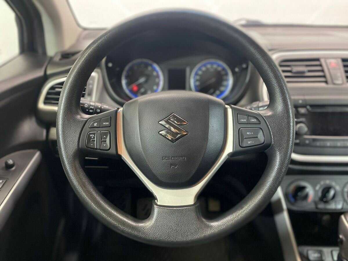 Suzuki SX4 с пробегом — 2014 год. Фото: #11