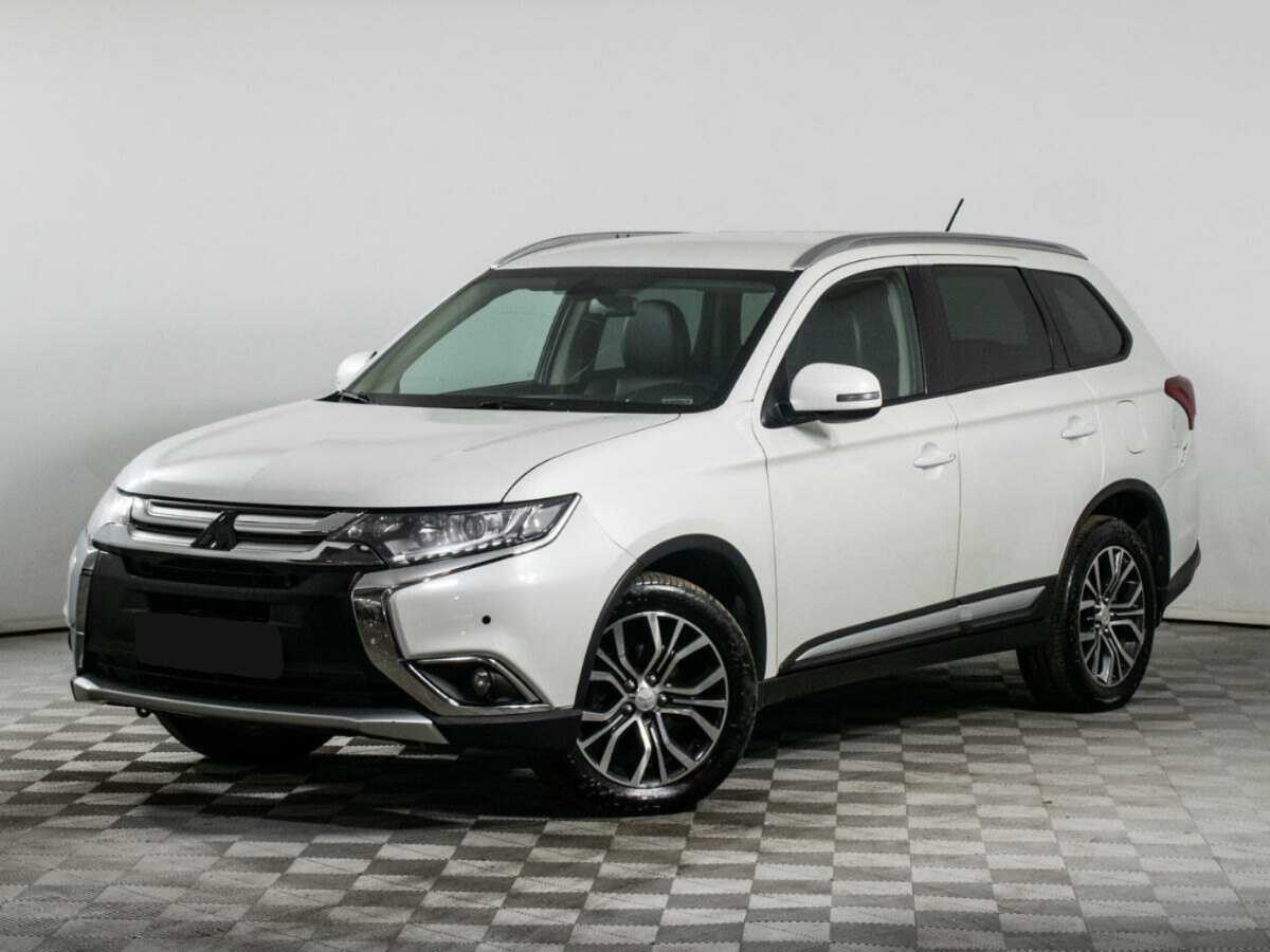 Mitsubishi Outlander с пробегом — 2016 год. Посмотреть фото