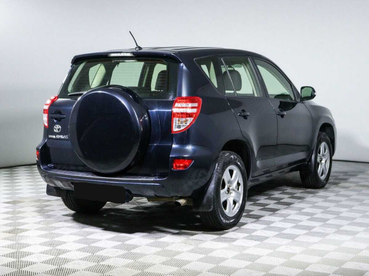 Toyota RAV4 с пробегом — 2012 год. Фото: #3