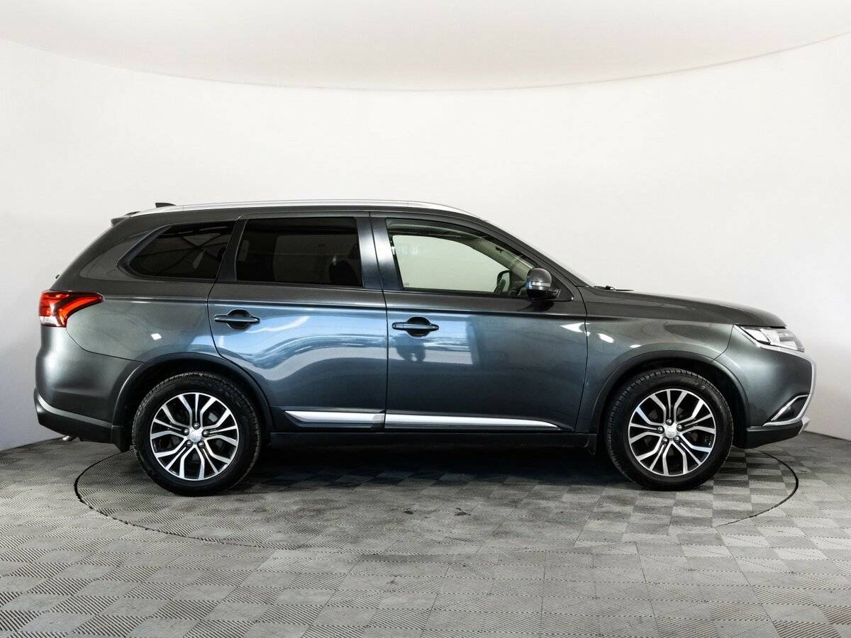 Mitsubishi Outlander с пробегом — 2018 год. Фото: #3