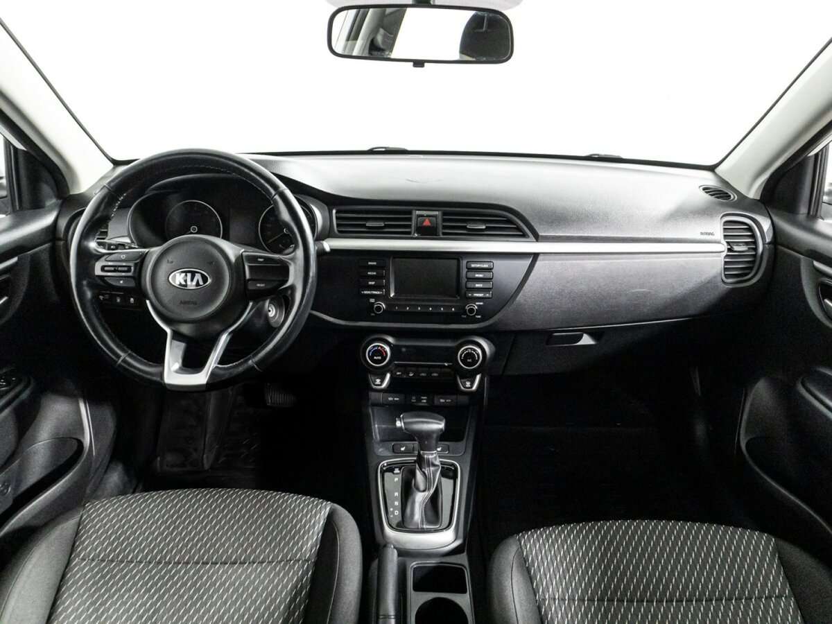 Kia Rio с пробегом — 2018 год. Фото: #12