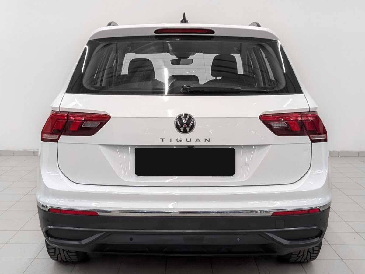 Volkswagen Tiguan с пробегом — 2021 год. Фото: #5