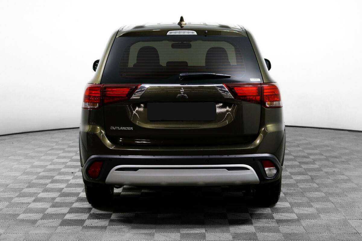 Mitsubishi Outlander с пробегом — 2020 год. Фото: #5