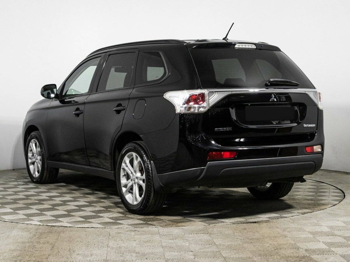 Mitsubishi Outlander с пробегом — 2013 год. Фото: #6