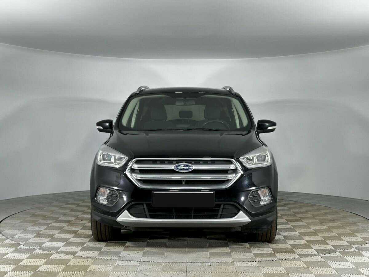 Ford Kuga с пробегом — 2018 год. Фото: #2