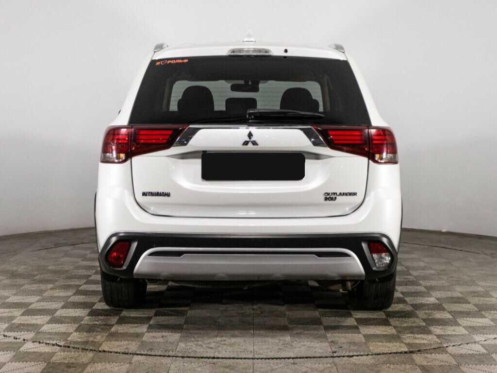 Mitsubishi Outlander с пробегом — 2020 год. Фото: #5