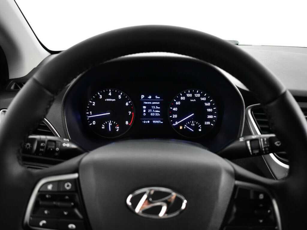 Hyundai Solaris с пробегом — 2017 год. Фото: #10