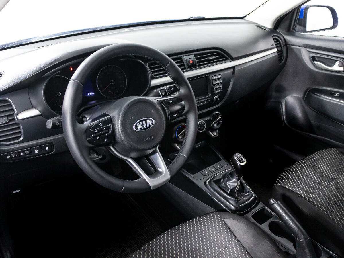 Kia Rio с пробегом — 2017 год. Фото: #10