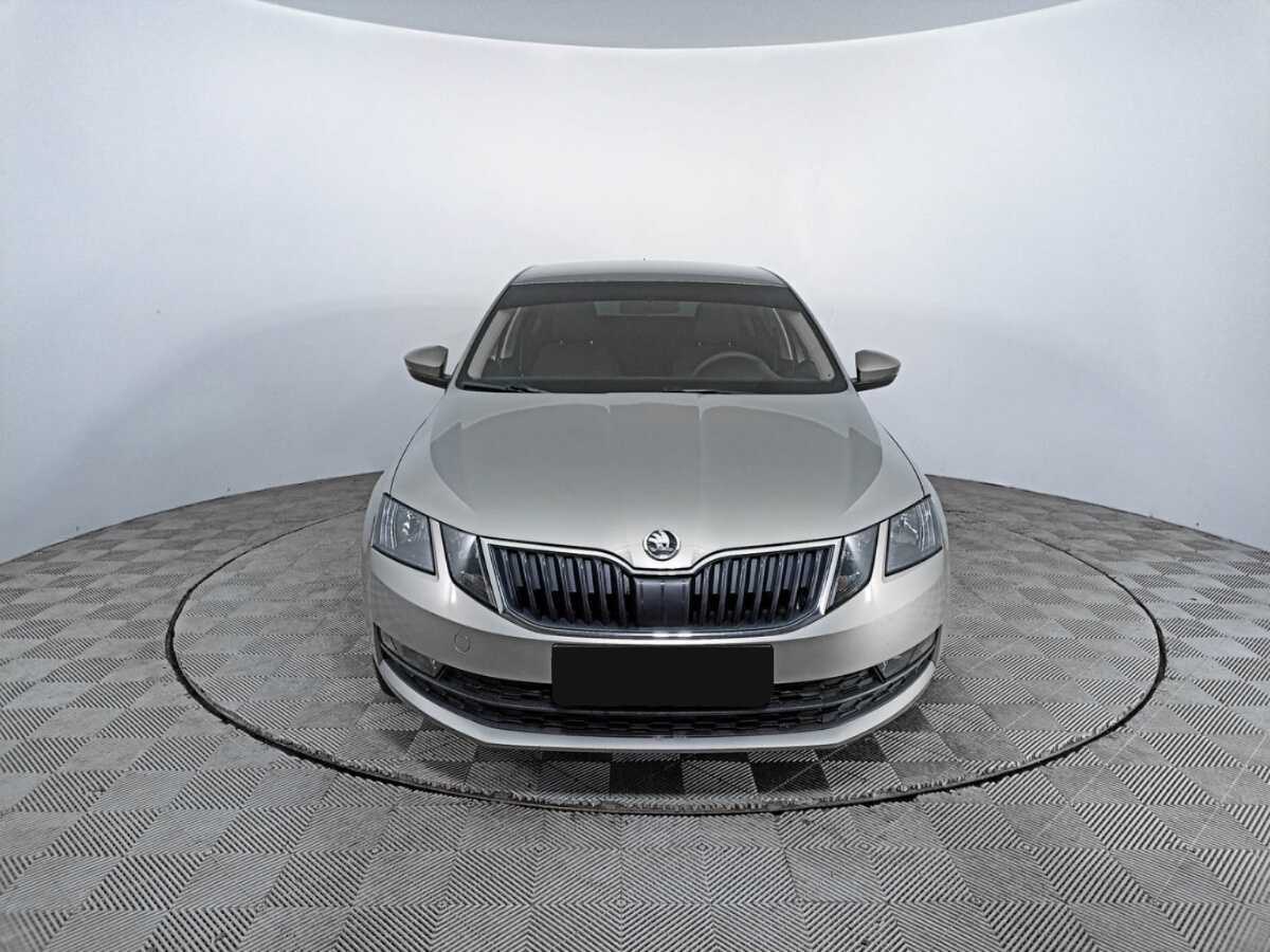 Skoda Octavia с пробегом — 2019 год. Фото: #1
