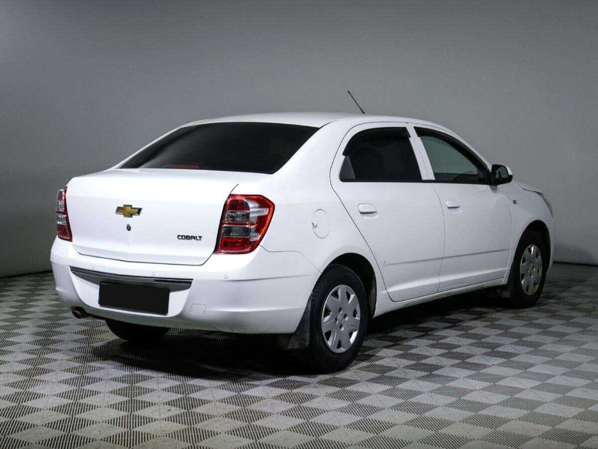 Chevrolet Cobalt с пробегом — 2020 год. Фото: #3