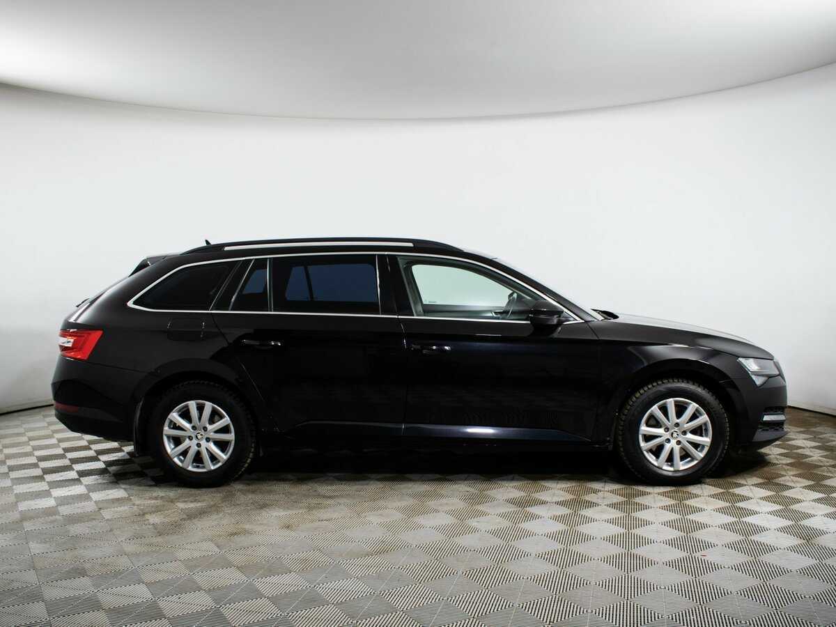 Skoda Superb с пробегом — 2020 год. Фото: #3