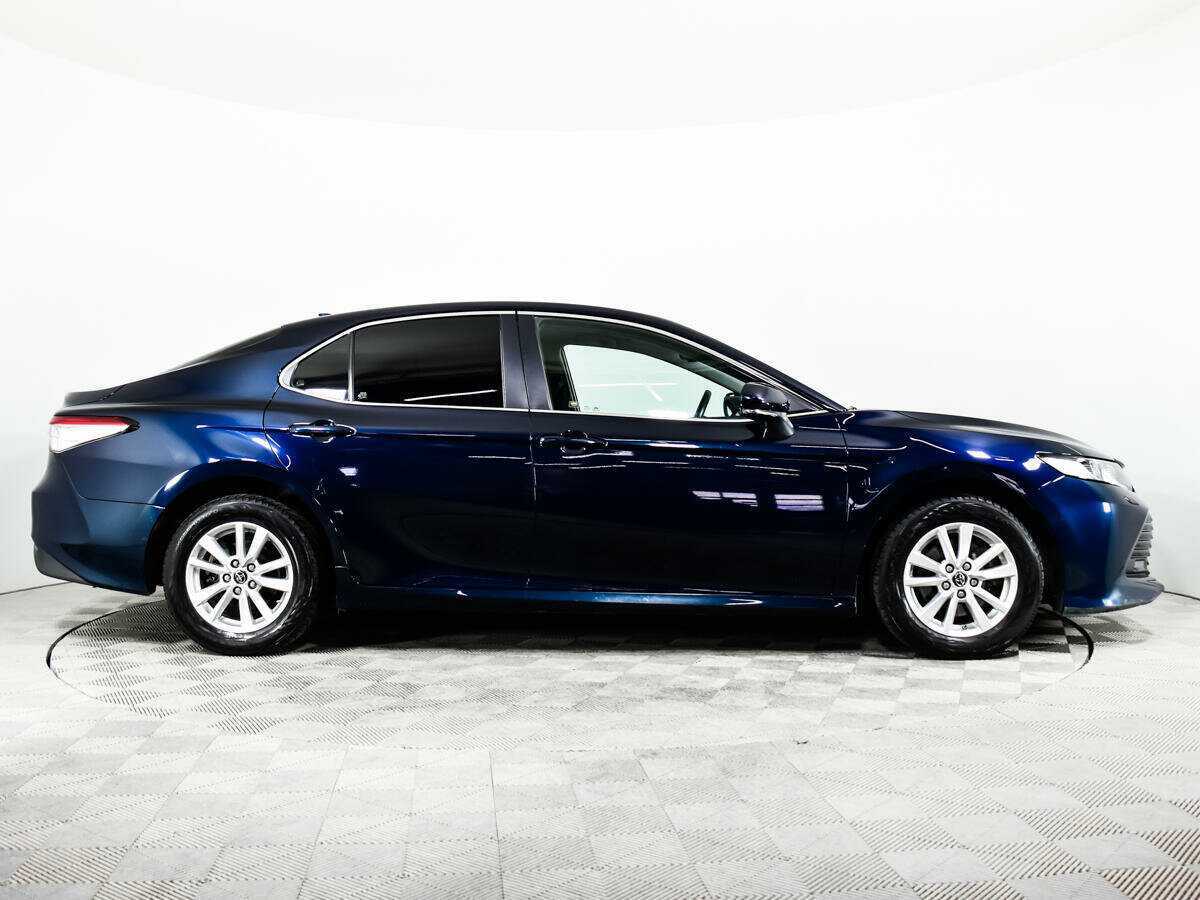 Toyota Camry с пробегом — 2019 год. Фото: #5