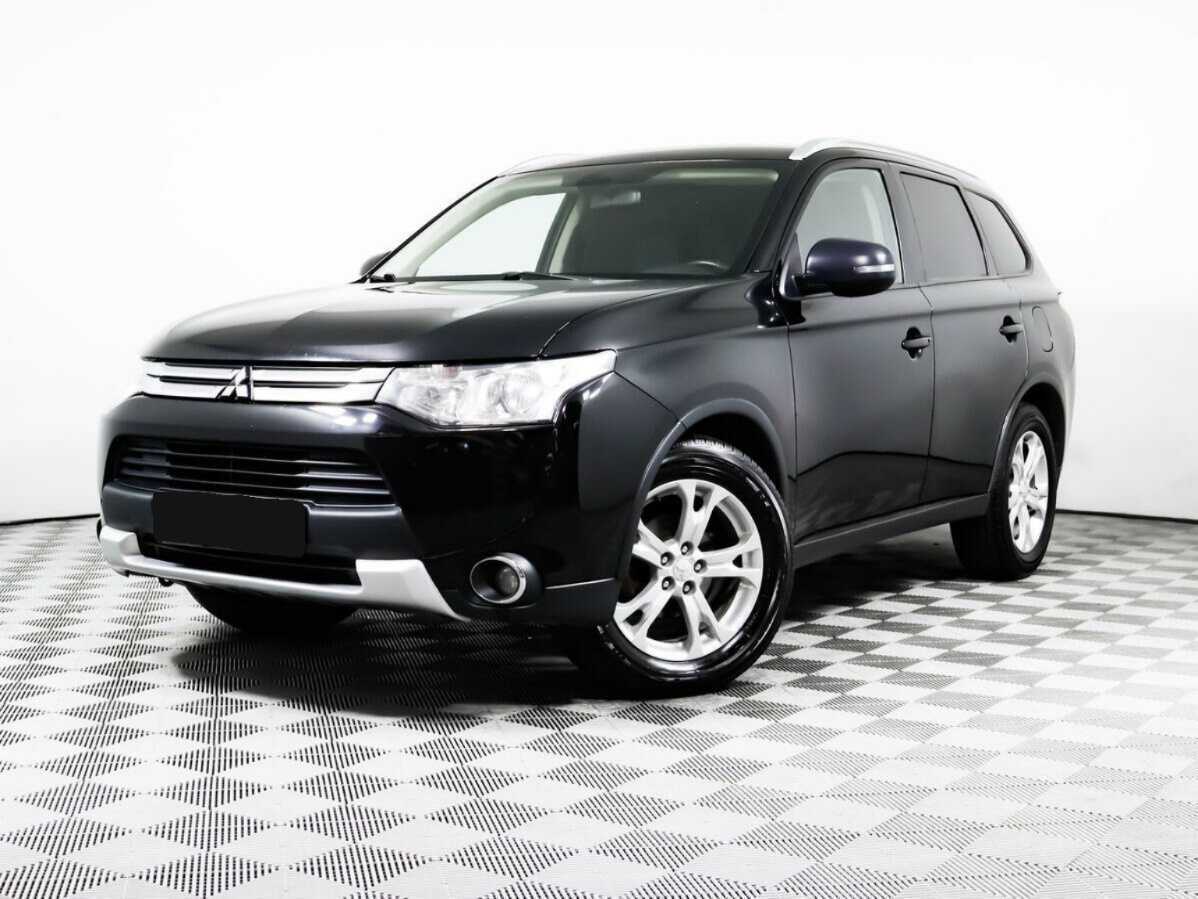 Mitsubishi Outlander с пробегом — 2014 год. Фото: #0