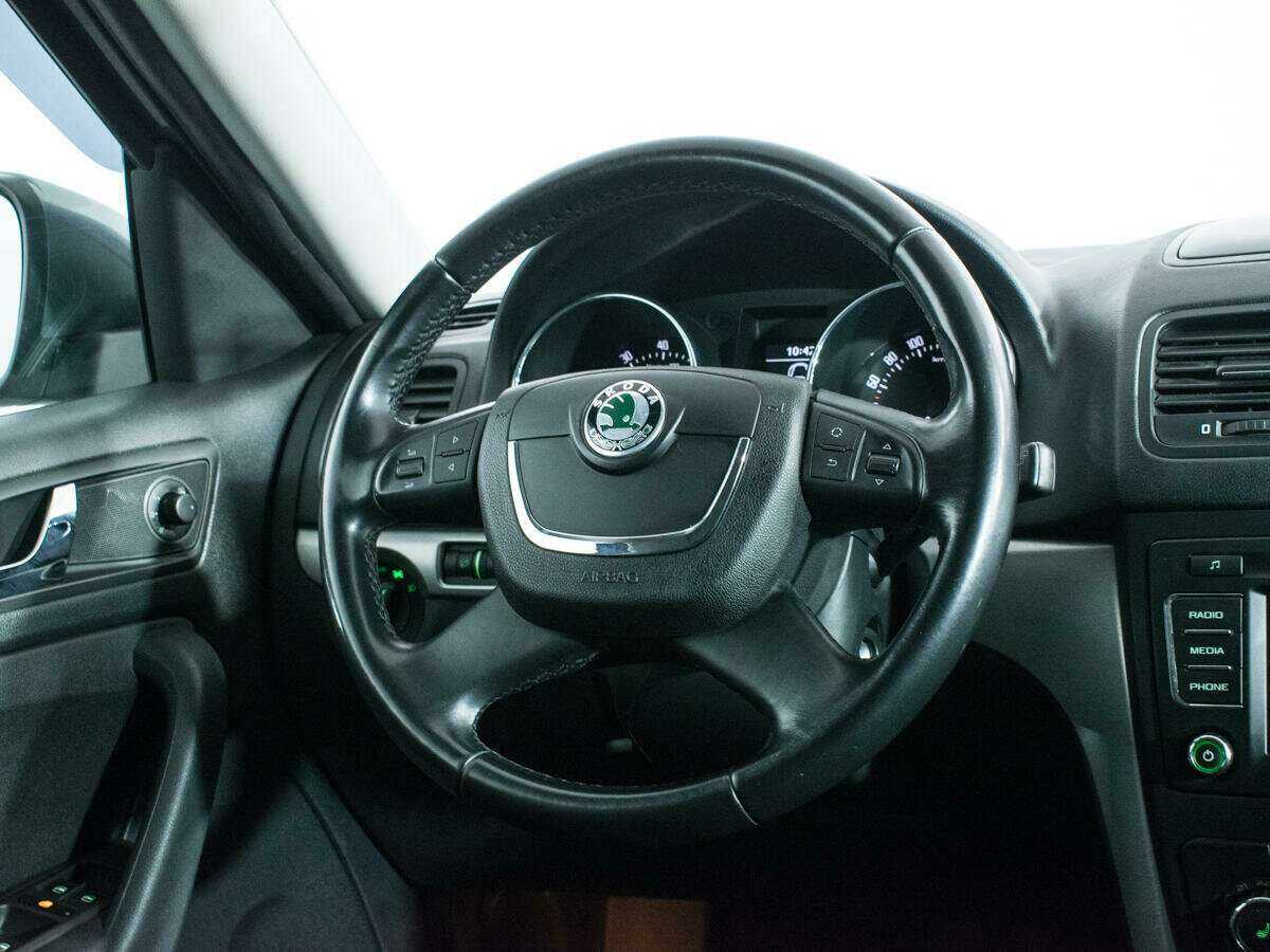 Skoda Yeti с пробегом — 2013 год. Фото: #13