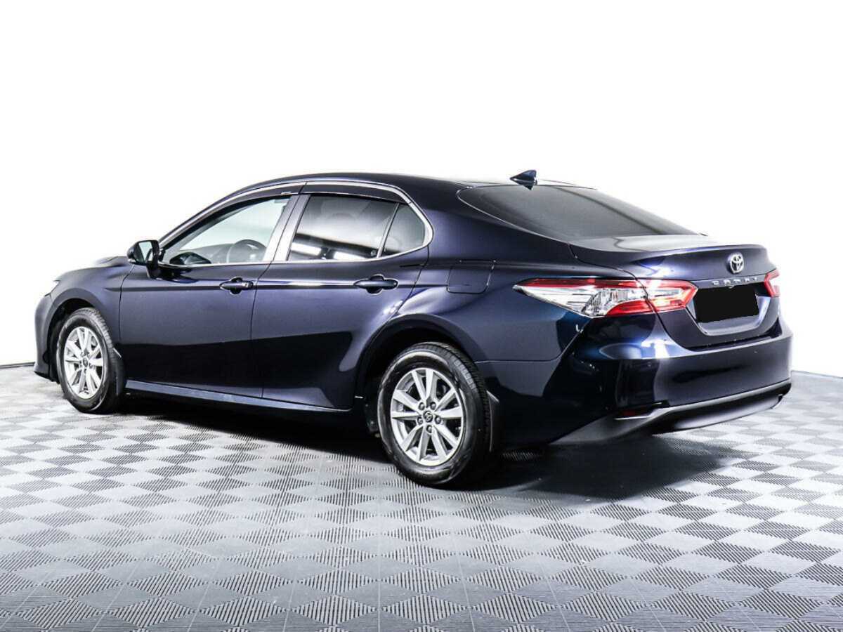 Toyota Camry с пробегом — 2020 год. Фото: #5