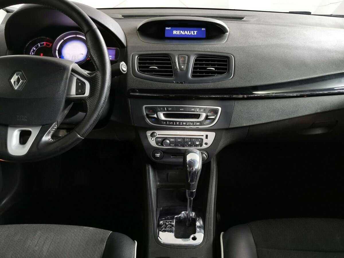 Renault Fluence с пробегом — 2012 год. Фото: #10