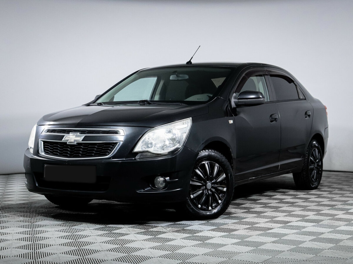 Chevrolet Cobalt с пробегом — 2013 год. Фото: #0