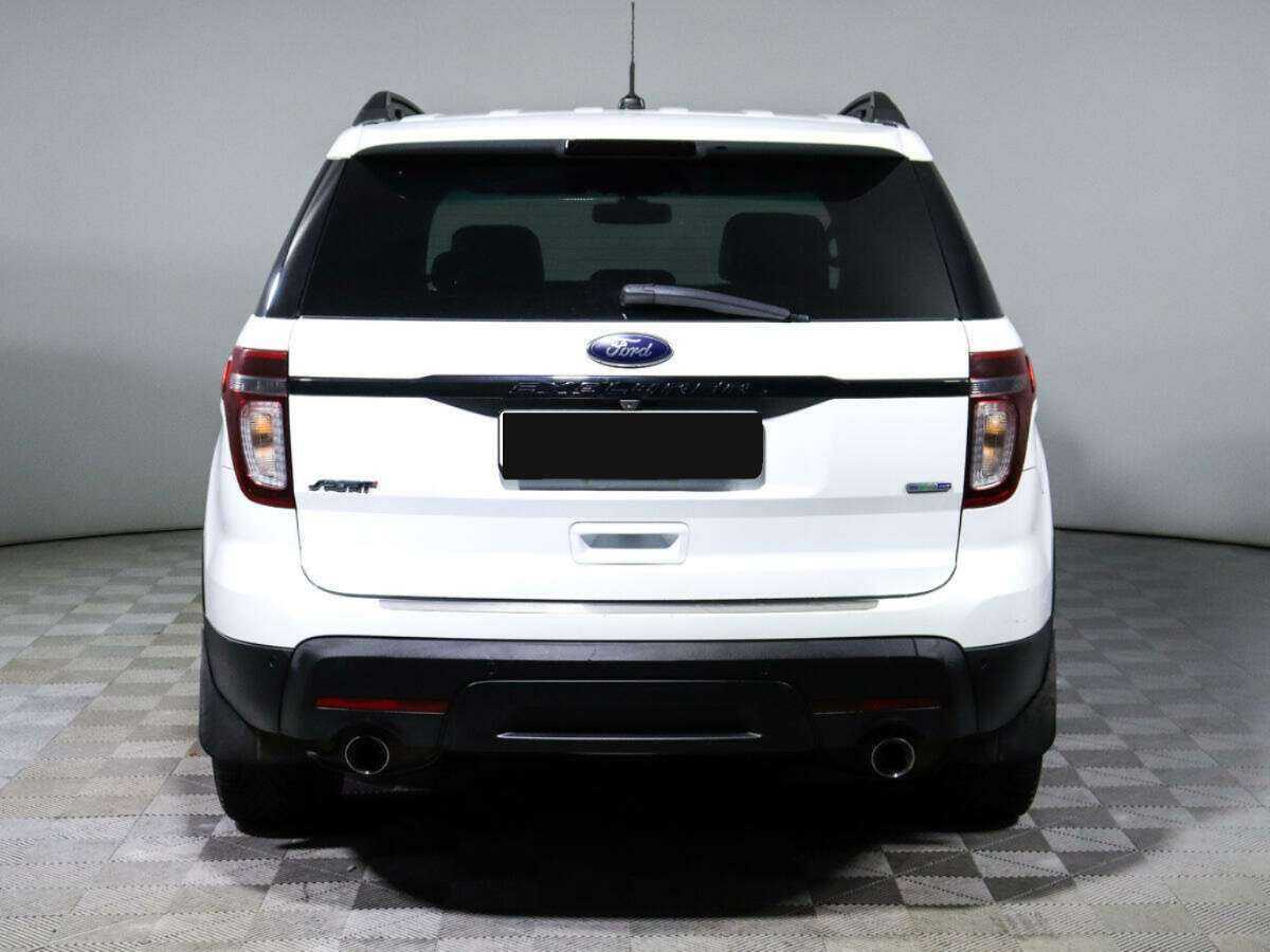 Ford Explorer с пробегом — 2014 год. Фото: #5
