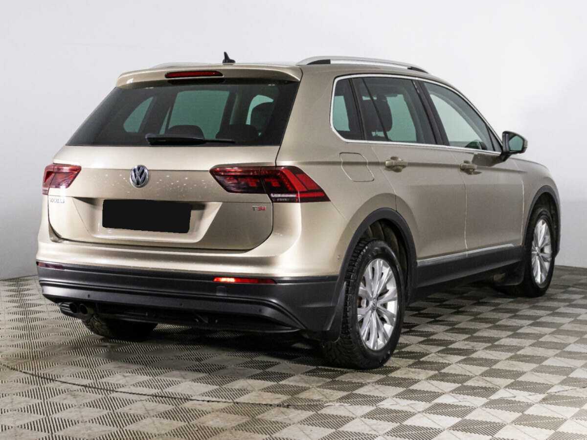 Volkswagen Tiguan с пробегом — 2017 год. Фото: #4