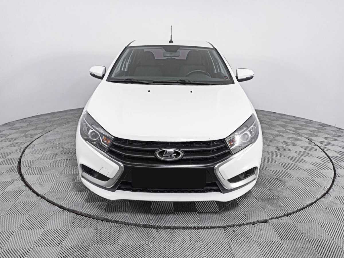 Lada (ВАЗ) Vesta с пробегом — 2017 год. Фото: #1