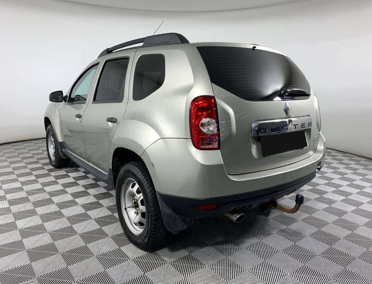 Renault Duster с пробегом — 2014 год. Фото: #6