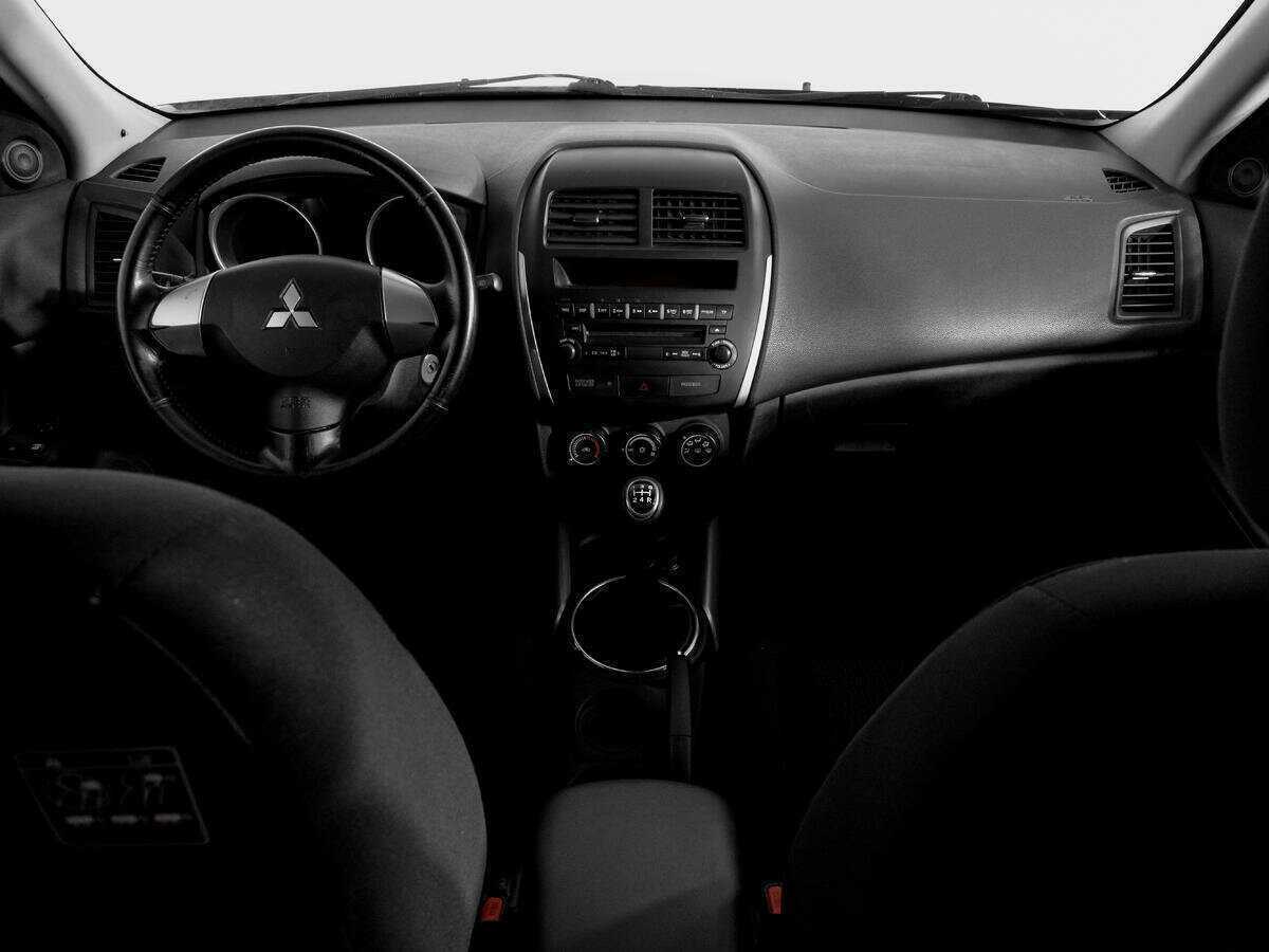 Mitsubishi ASX с пробегом — 2012 год. Фото: #11