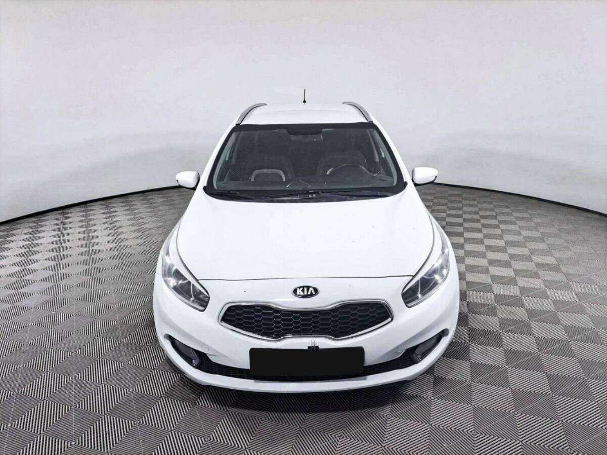 Kia Ceed с пробегом — 2012 год. Фото: #1
