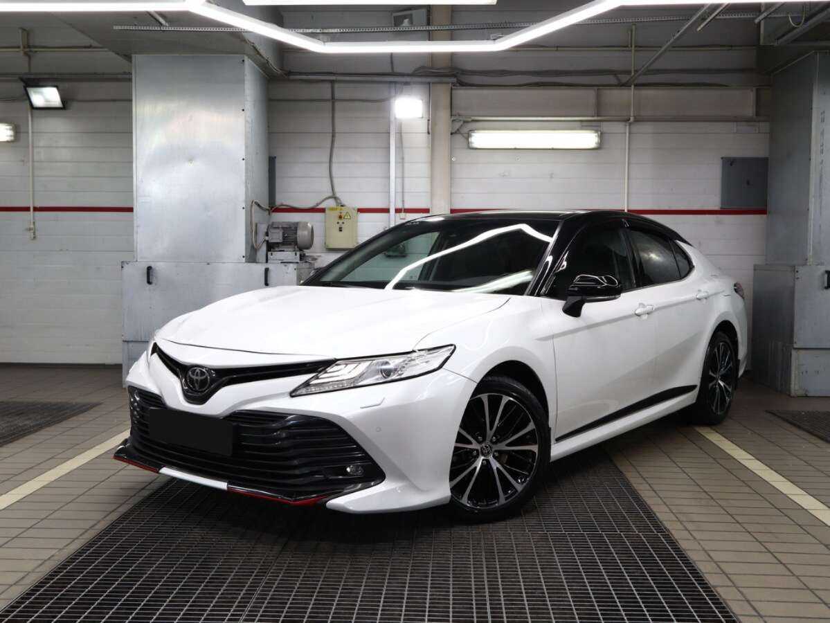 Toyota Camry с пробегом — 2020 год. Посмотреть фото