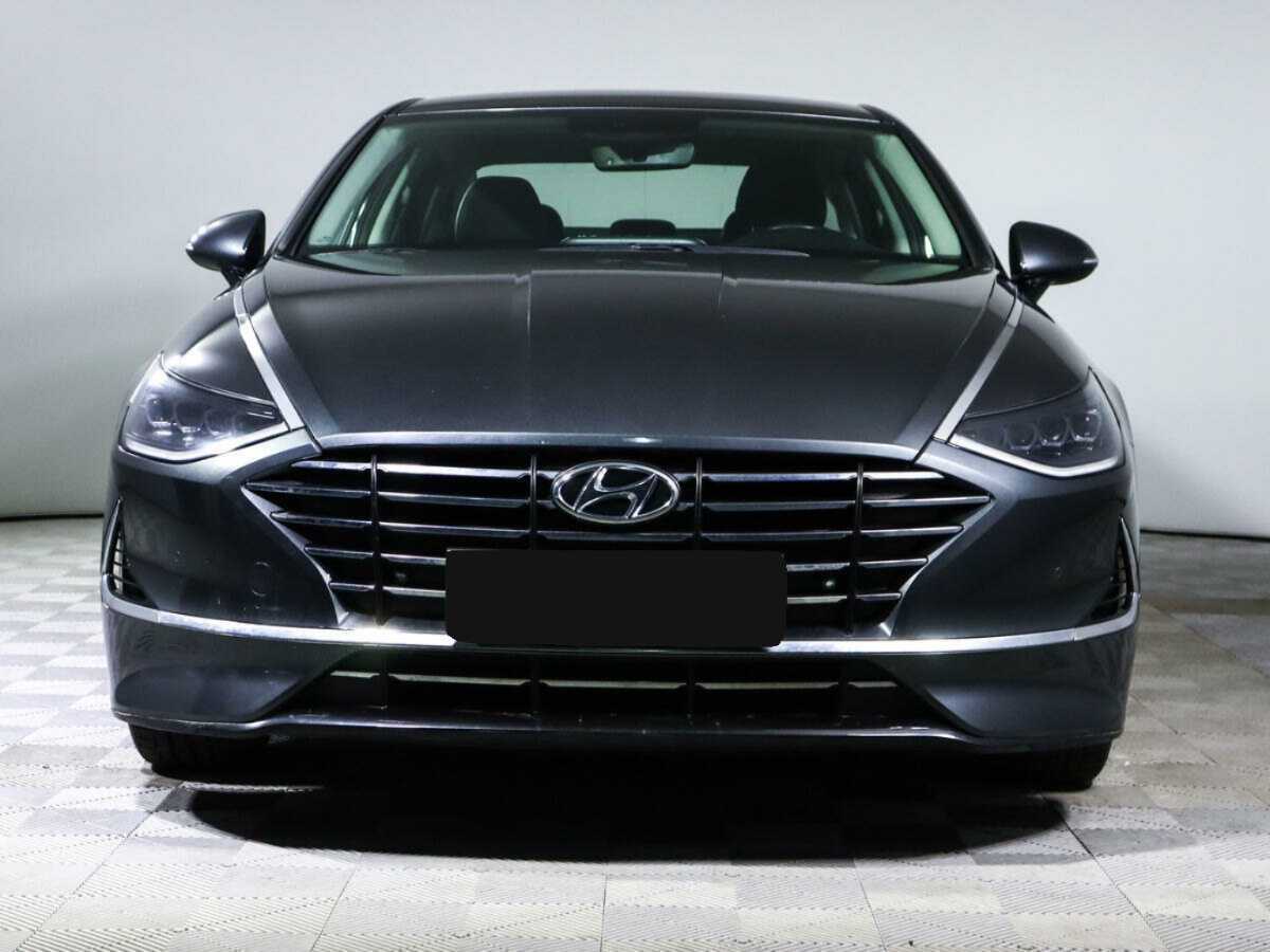 Hyundai Sonata с пробегом — 2020 год. Фото: #1
