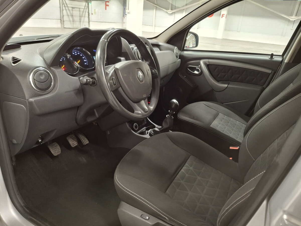 Renault Duster с пробегом — 2018 год. Фото: #15