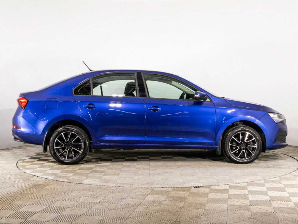 Skoda Rapid с пробегом — 2021 год. Фото: #3