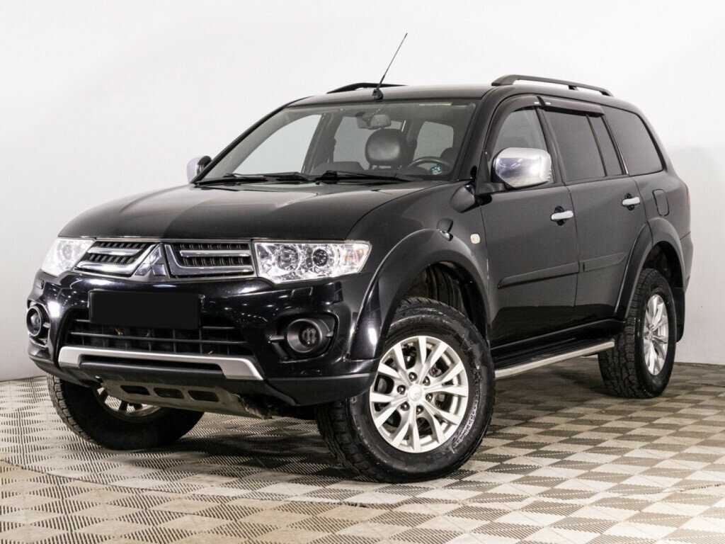 Mitsubishi Pajero Sport с пробегом — 2014 год. Фото: #0