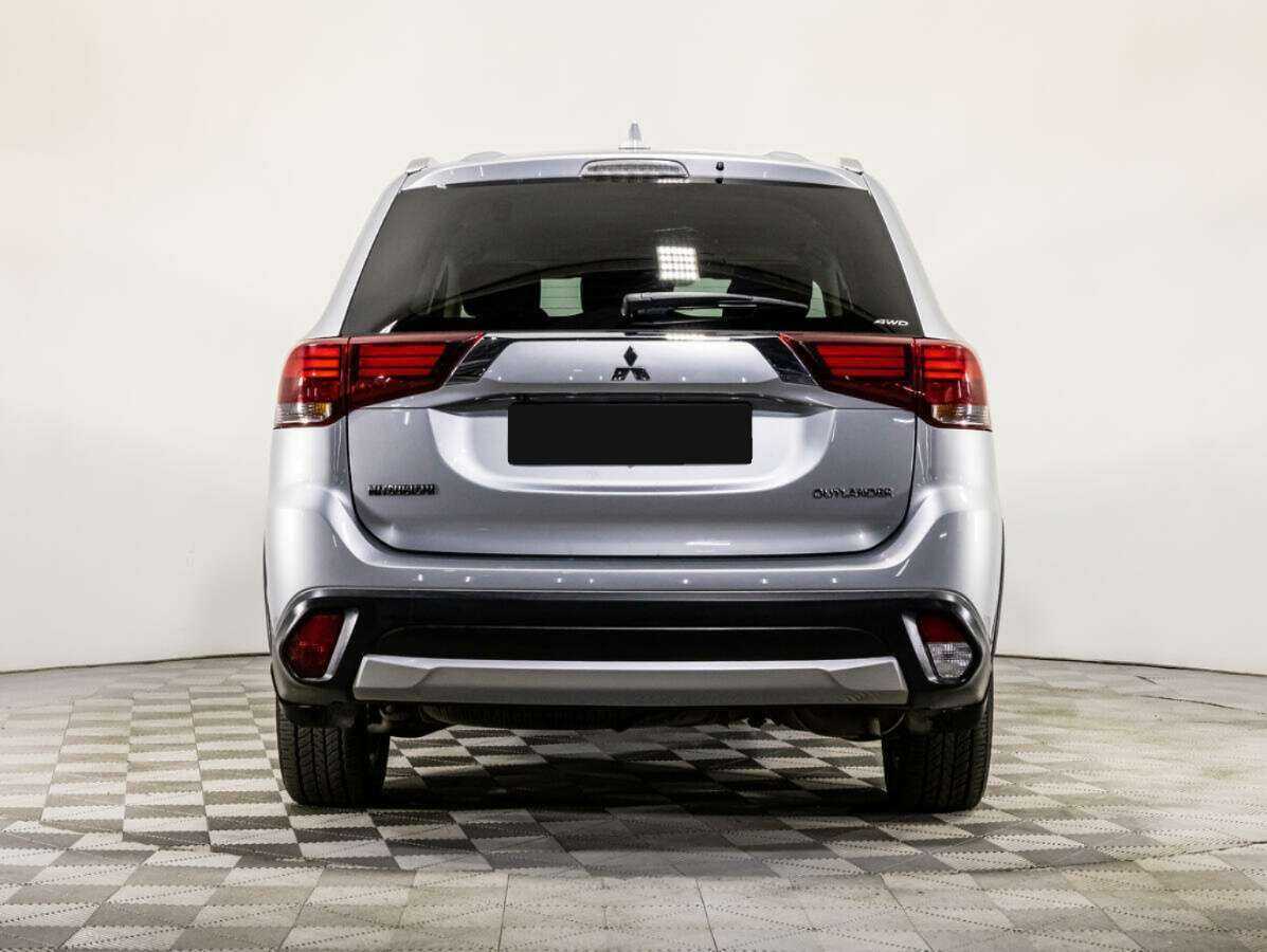 Mitsubishi Outlander с пробегом — 2018 год. Фото: #5