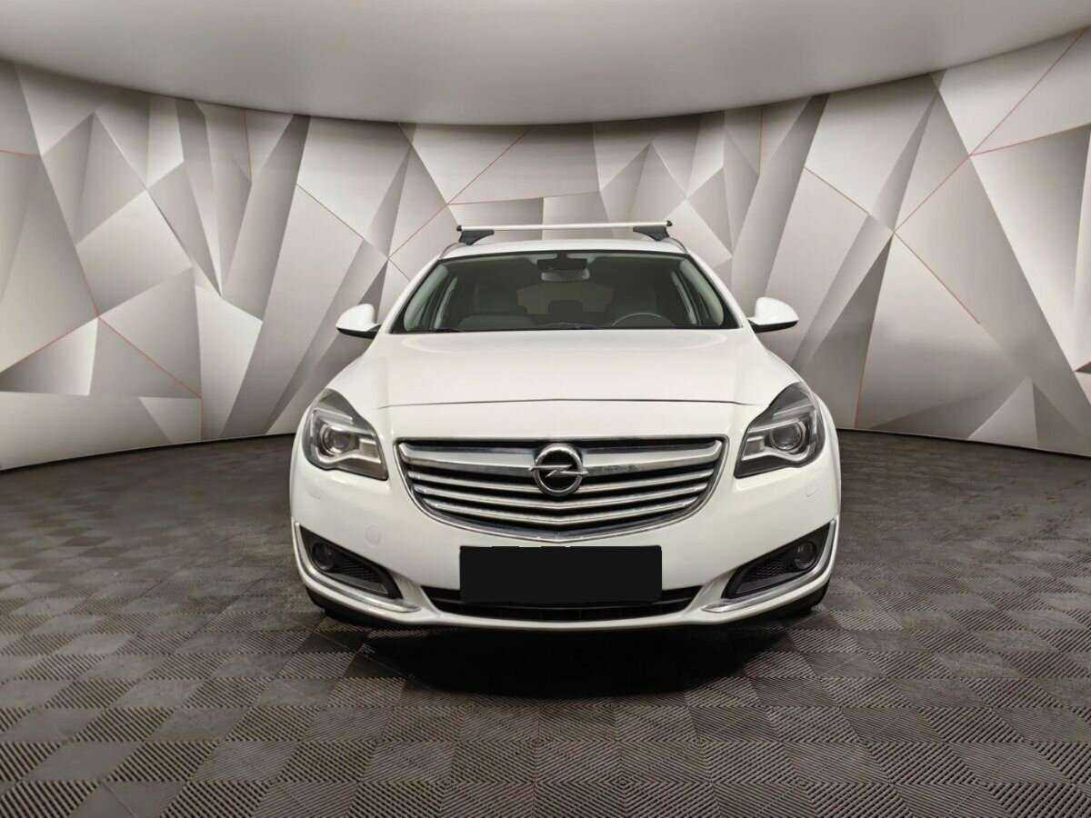 Opel Insignia с пробегом — 2014 год. Фото: #6