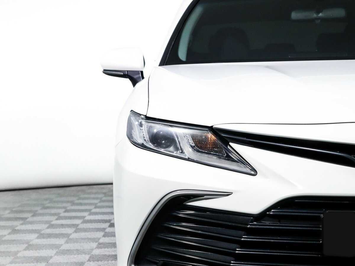 Toyota Camry с пробегом — 2021 год. Фото: #13