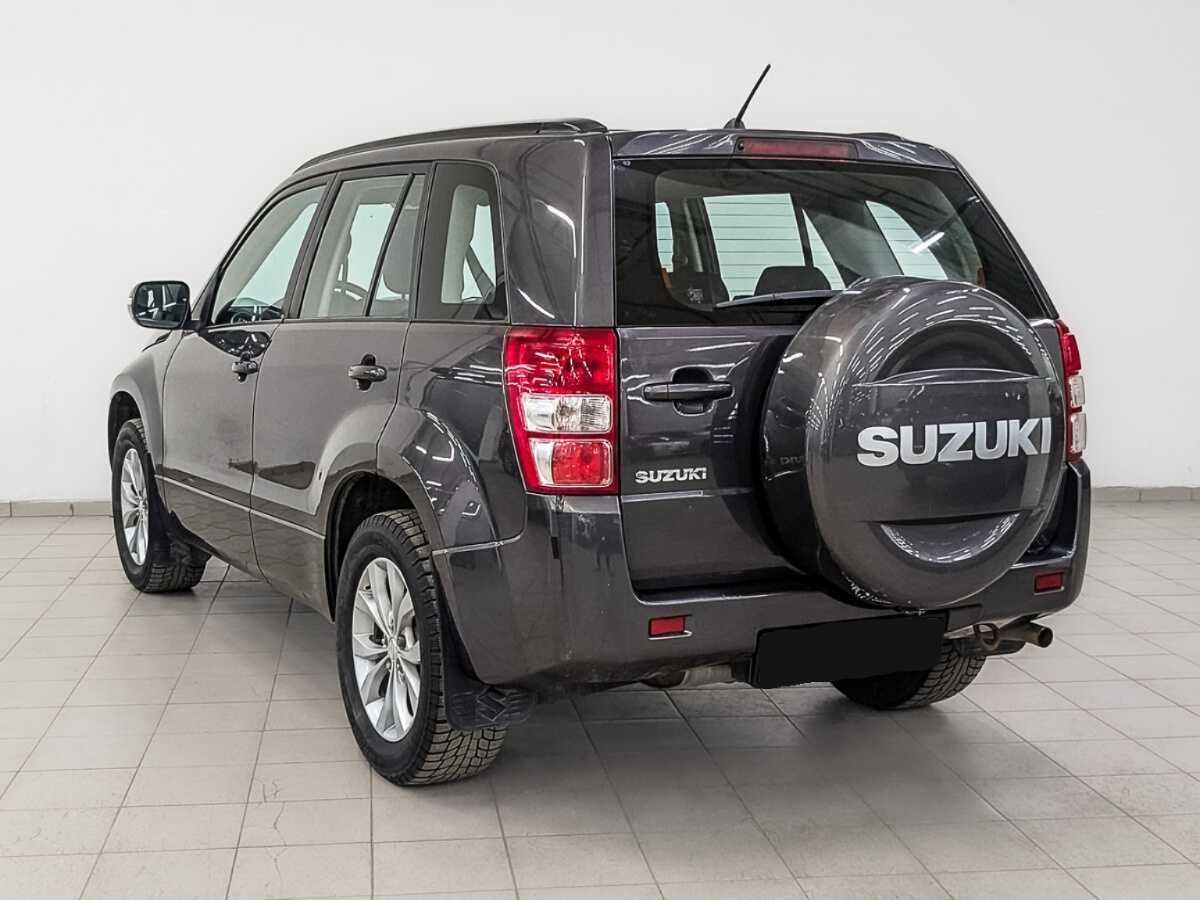 Suzuki Grand Vitara с пробегом — 2013 год. Фото: #6