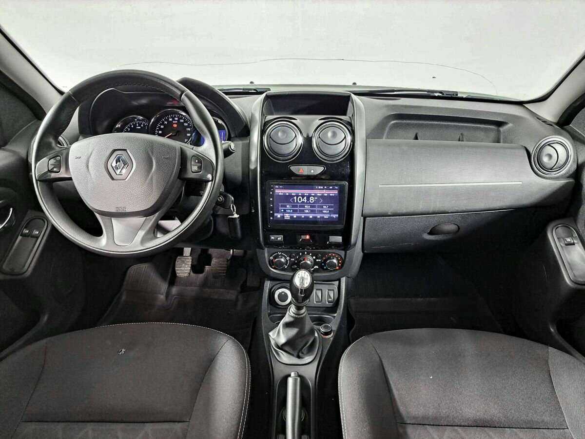 Renault Duster с пробегом — 2018 год. Фото: #9