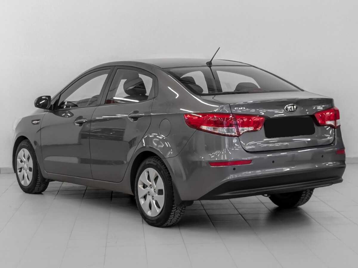 Kia Rio с пробегом — 2015 год. Фото: #6