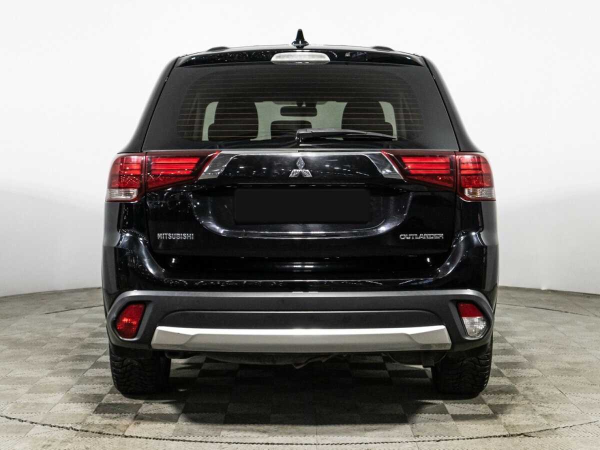 Mitsubishi Outlander с пробегом — 2018 год. Фото: #5